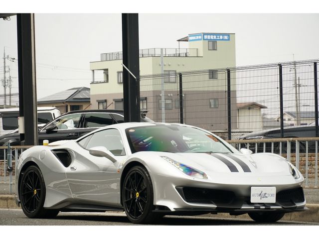 FERRARI 488 Pista