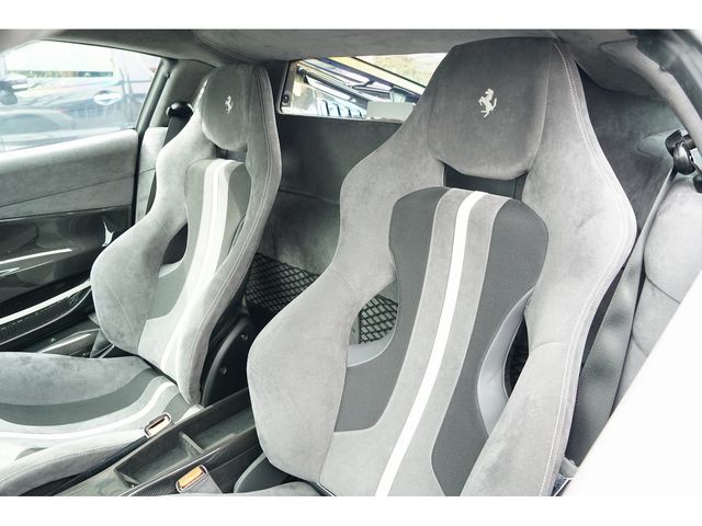 FERRARI 488 Pista