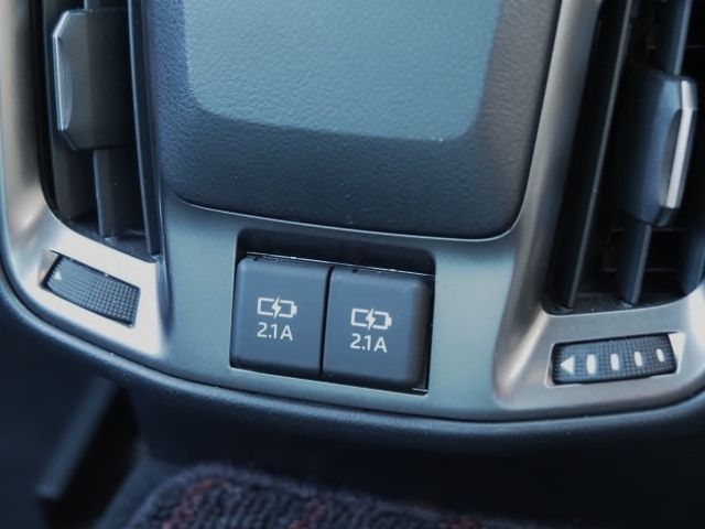 CROWN sedan hybrid