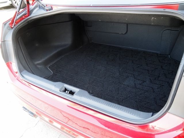 CROWN sedan hybrid