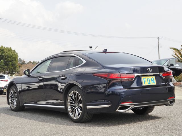 LEXUS LS500 4WD