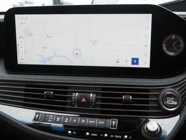 LEXUS LS500 4WD