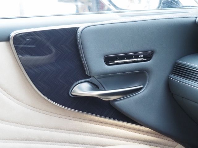 LEXUS LS500 4WD