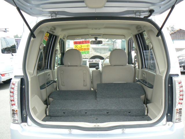 eK WAGON