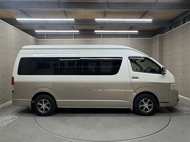 HIACE wagon