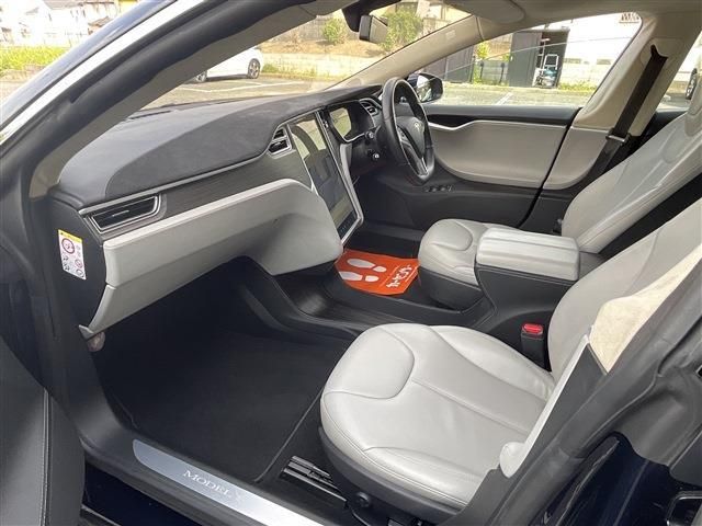 TESLA MODEL S