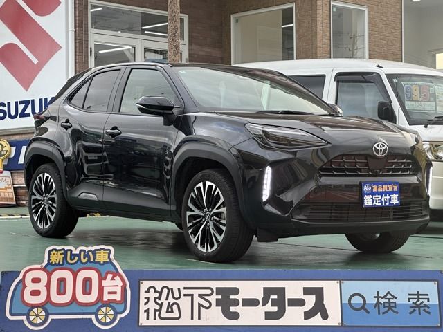 YARIS CROSS