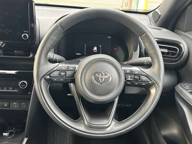 YARIS CROSS