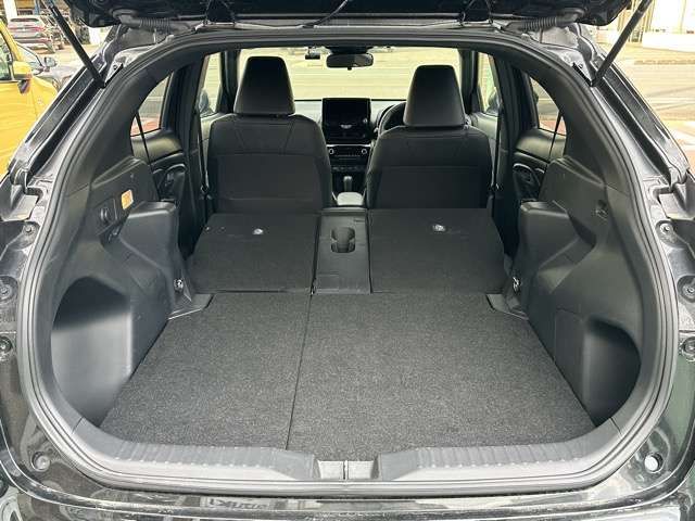 YARIS CROSS