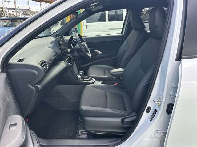 YARIS CROSS