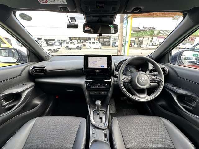 YARIS CROSS