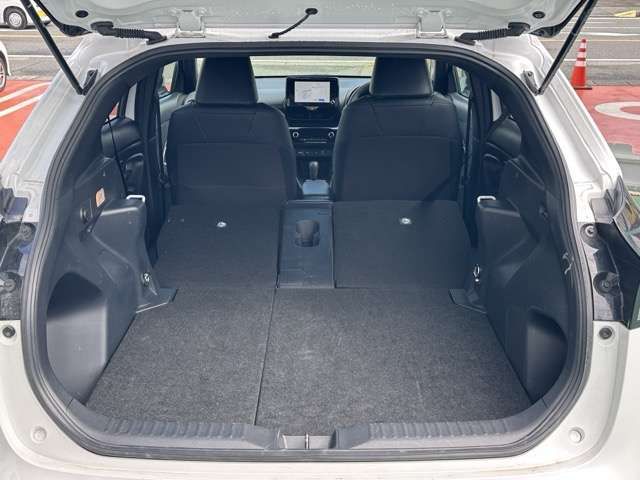 YARIS CROSS