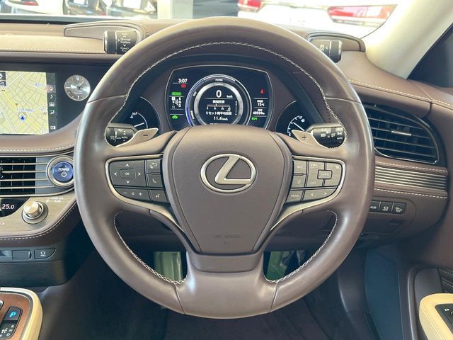 LEXUS LS500h
