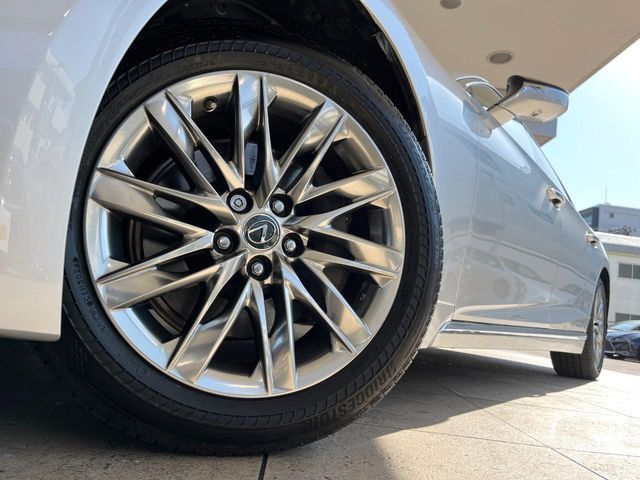 LEXUS LS500h