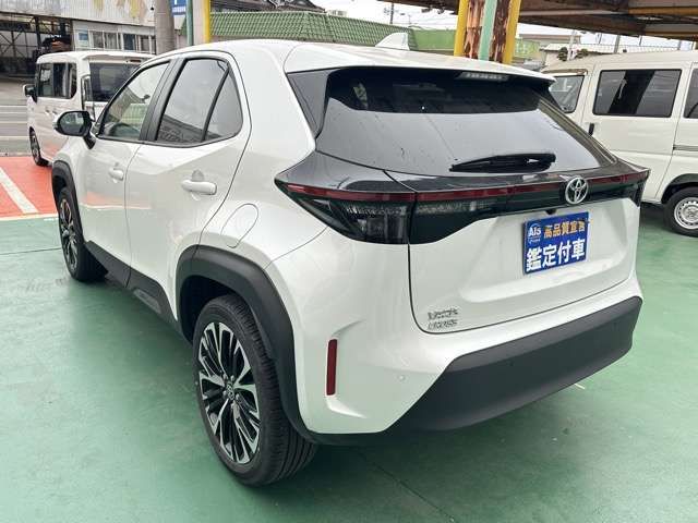 YARIS CROSS