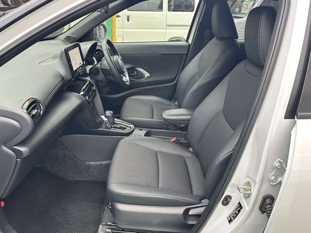 YARIS CROSS