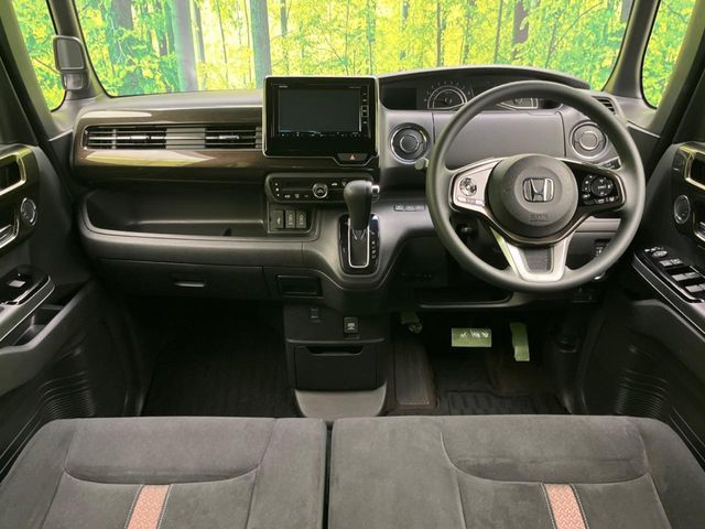 N-BOX CUSTOM