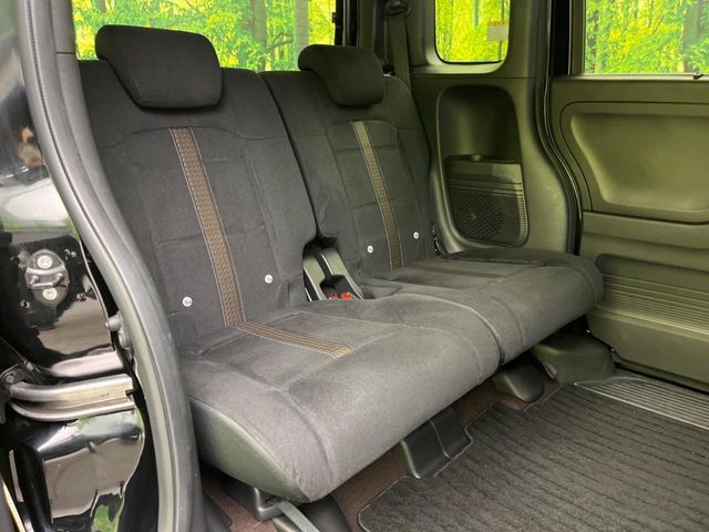 N-BOX CUSTOM