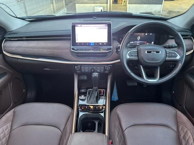 JEEP COMMANDER