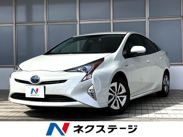 PRIUS 4WD
