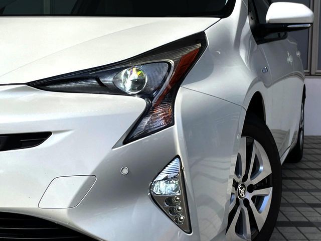 PRIUS 4WD