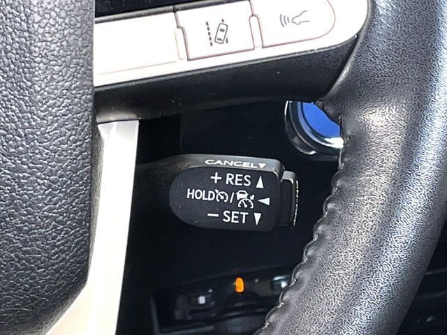 PRIUS 4WD