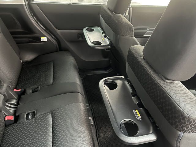 DELICA D:2 CUSTOM 2WD