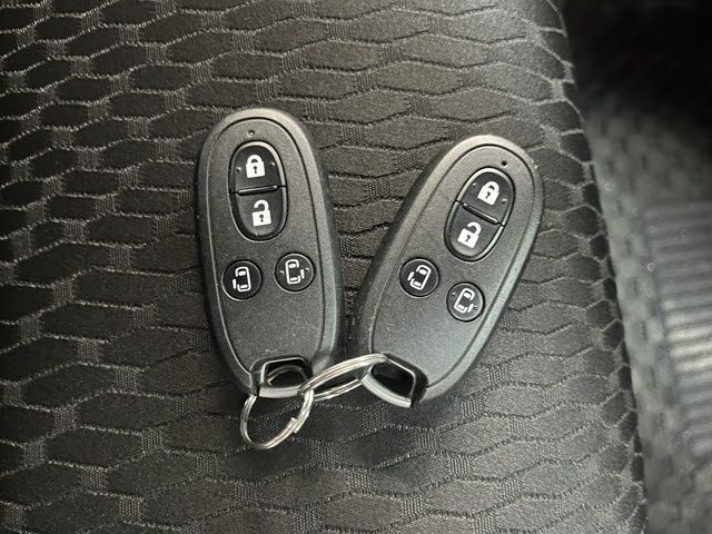 DELICA D:2 CUSTOM 2WD