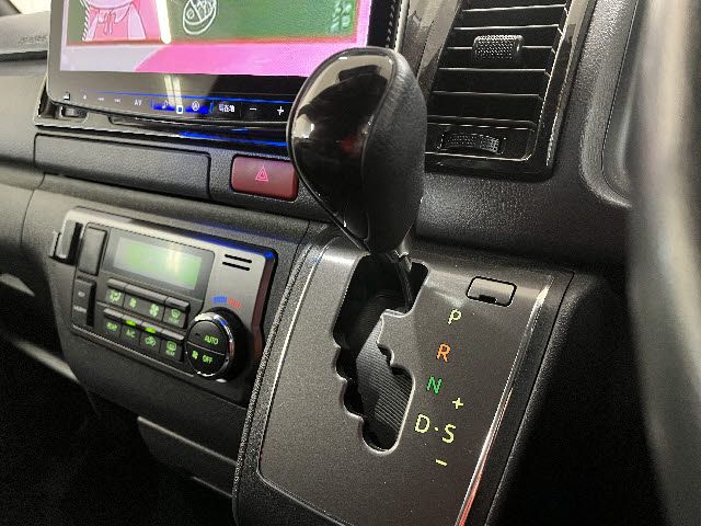 HIACE van 2WD