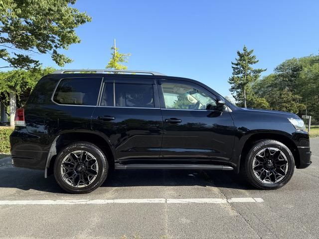 LANDCRUISER wagon