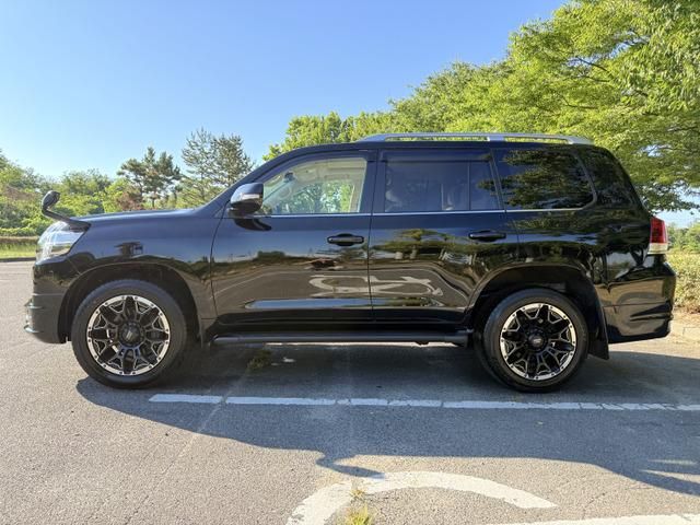 LANDCRUISER wagon