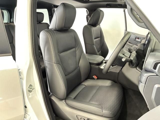 LANDCRUISER 250