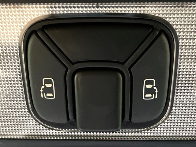 ESTIMA HYBRID 4WD