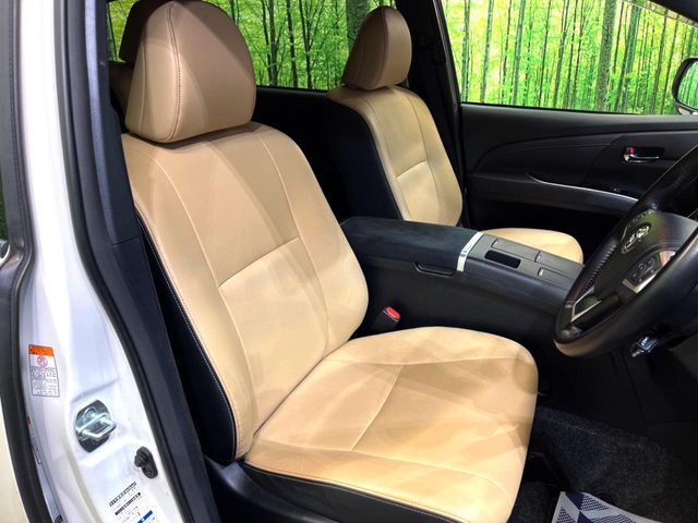 ESTIMA HYBRID 4WD