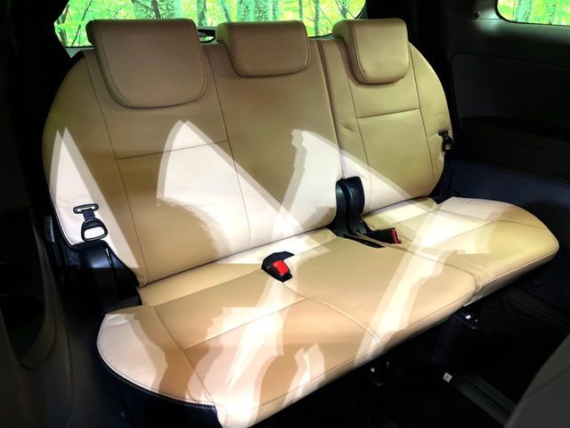 ESTIMA HYBRID 4WD