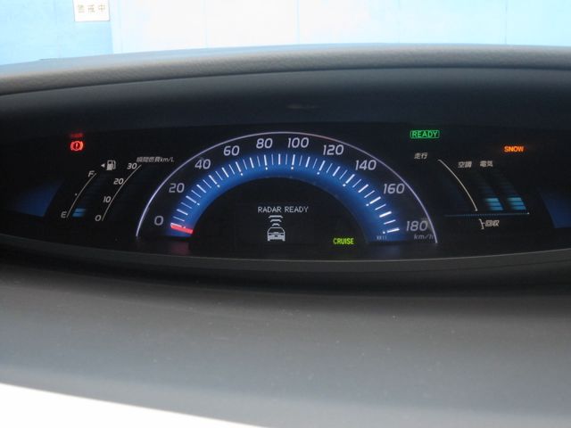 ESTIMA HYBRID 4WD