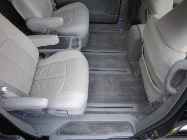 ESTIMA HYBRID 4WD