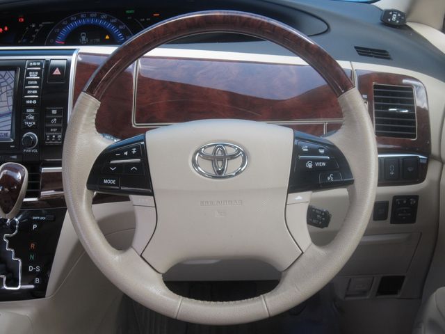 ESTIMA HYBRID 4WD