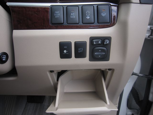 ESTIMA HYBRID 4WD