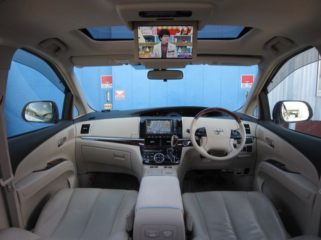 ESTIMA HYBRID 4WD