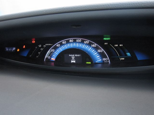 ESTIMA HYBRID 4WD