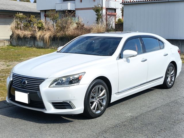 LEXUS LS600hL
