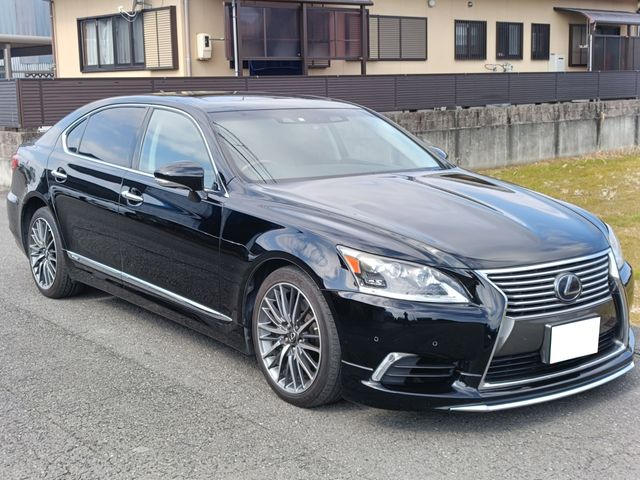 LEXUS LS600hL