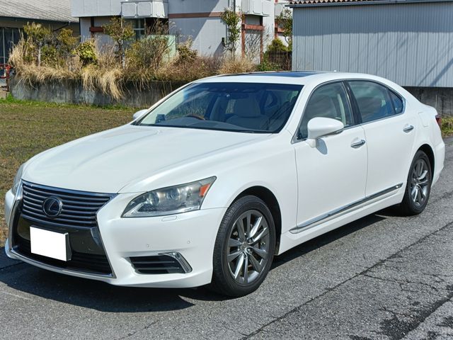 LEXUS LS600hL