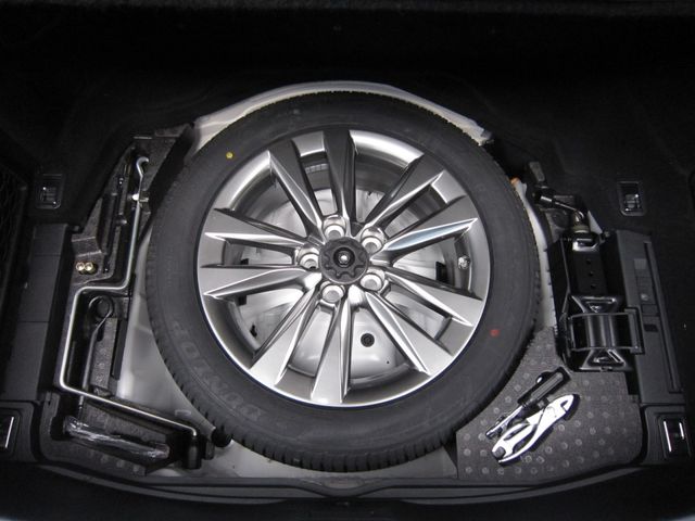 LEXUS LS600hL