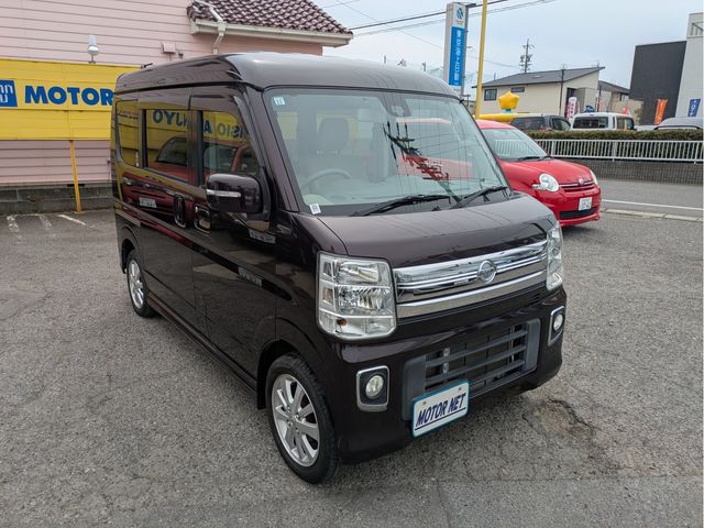 NV100 CLIPPER RIO