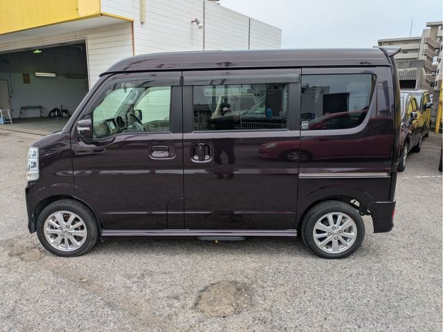 NV100 CLIPPER RIO