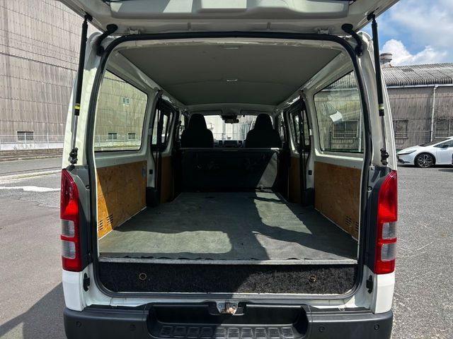 HIACE van 2WD