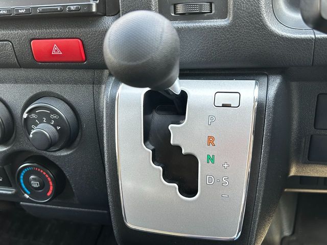 HIACE van 2WD