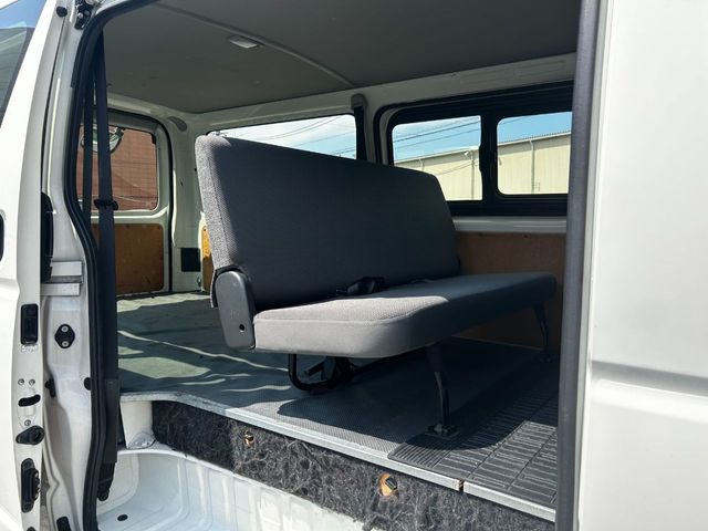 HIACE van 2WD